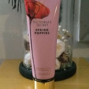 Victoria secret fragrance lotion